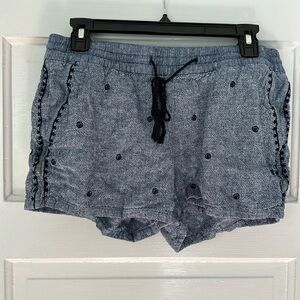 Old Navy chambray embroidered draw string shorts - M